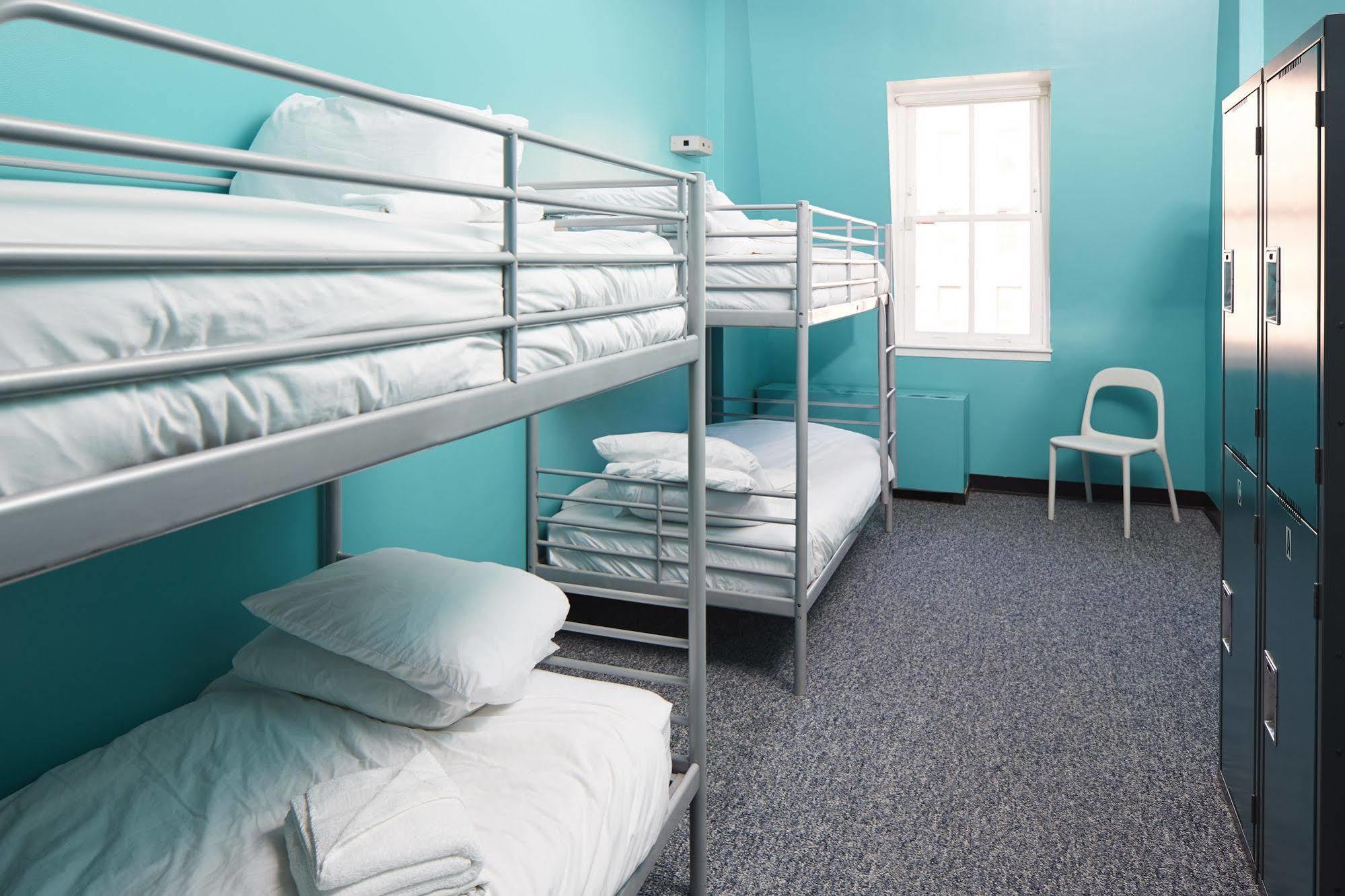 Hi Nyc Hostel *